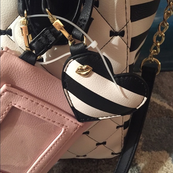 Betsey Johnson Tote Handbag - Picture 4 of 8